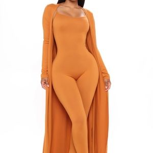 Brand New Fashion Nova 2 piece set!